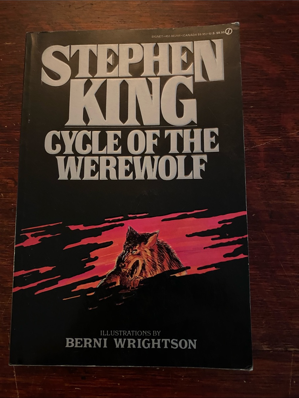 Stephen King Cycle of the Werewolf Illustrated Hardcover - Black and Pink